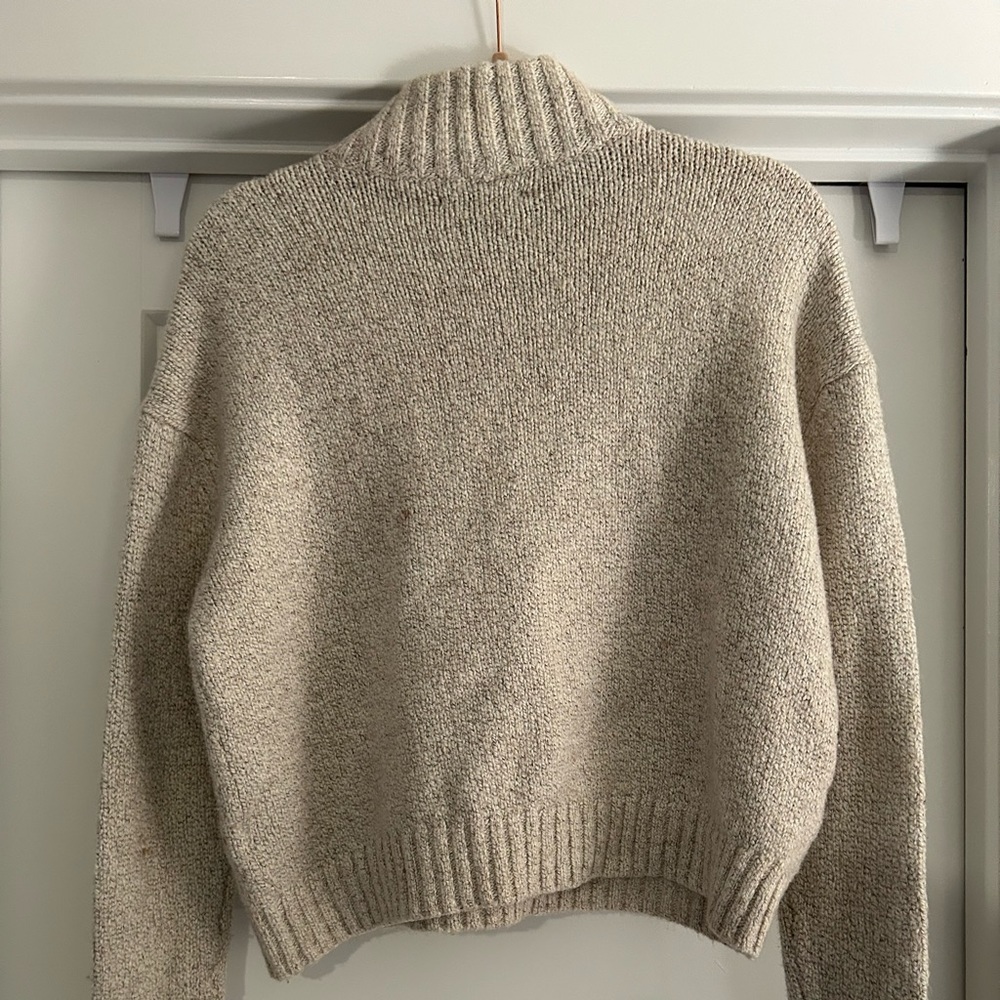 AMERICAN EAGLE OUTFITTERS Sweater - Picture 2 of 3